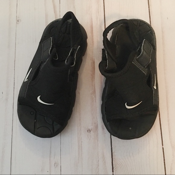 7c nike sandals